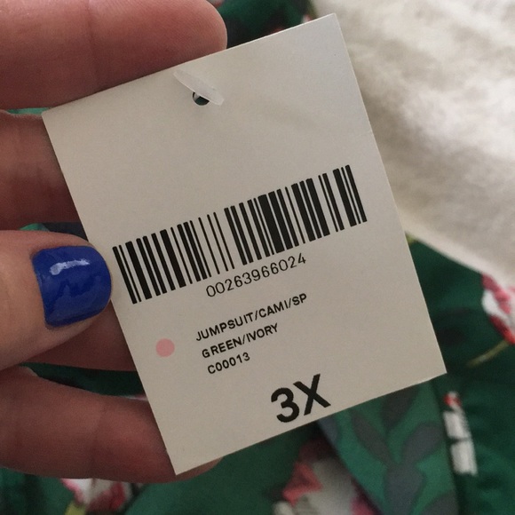 Gorgeous green floral jumpsuit - Picture 7 of 8